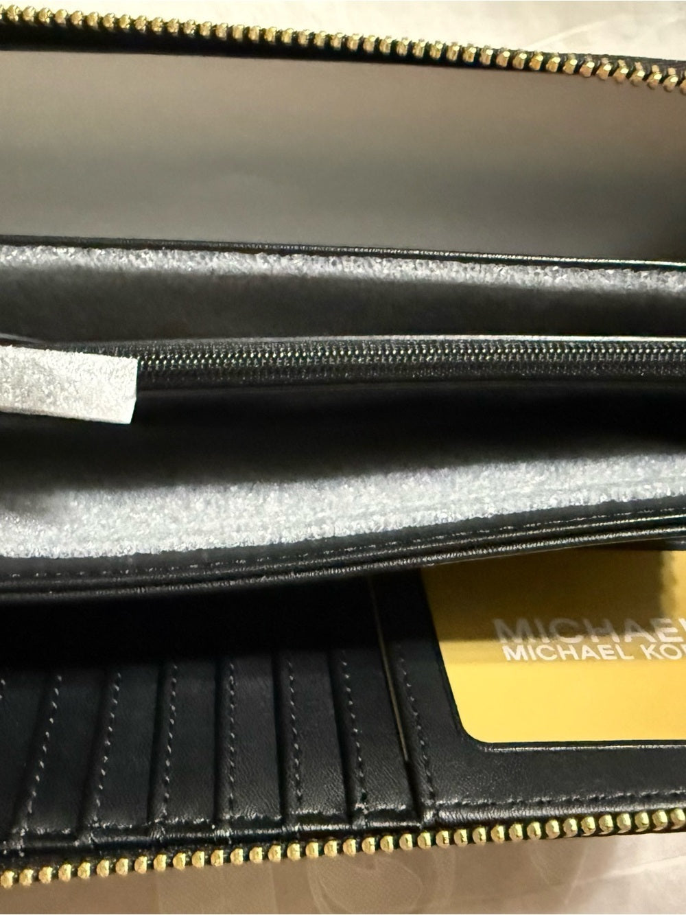 Michael Kors Jet Set Travel Large Pebbled Leather Wristlet