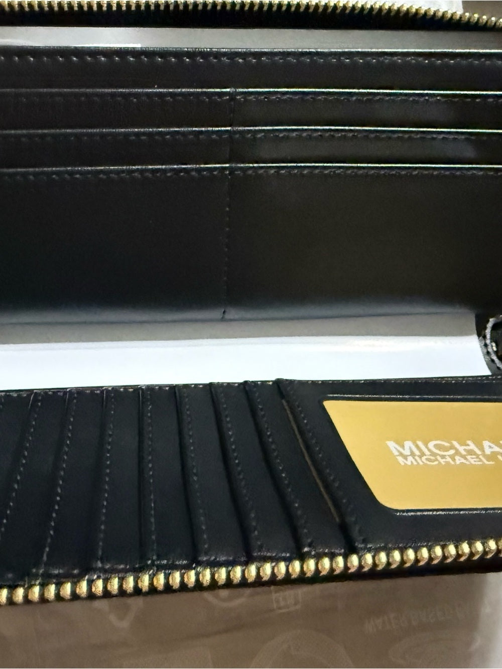 Michael Kors Jet Set Travel Large Pebbled Leather Wristlet